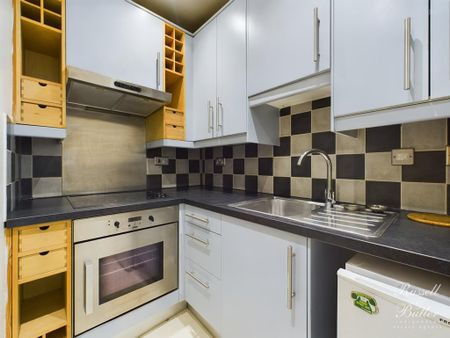 1 bedroom flat to rent - Photo 5