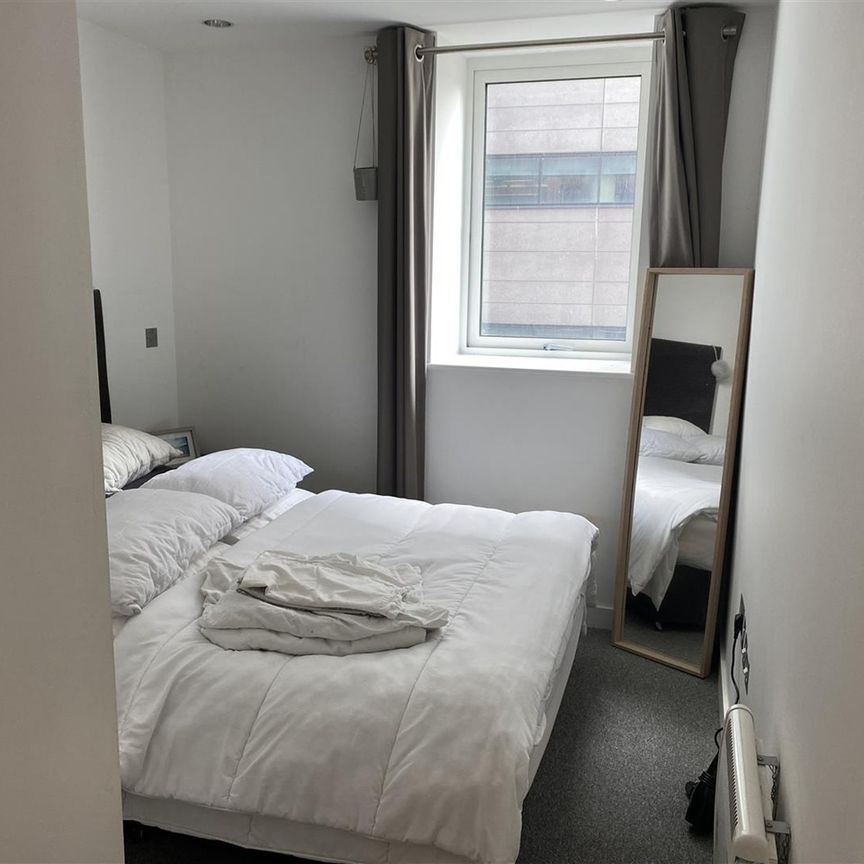 2 Bed Flat, The Heart, M50 - Photo 1