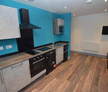 1 bedroom flat to rent - Photo 2