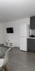 Belgrave Manor Apt 6, Plymouth - Photo 3