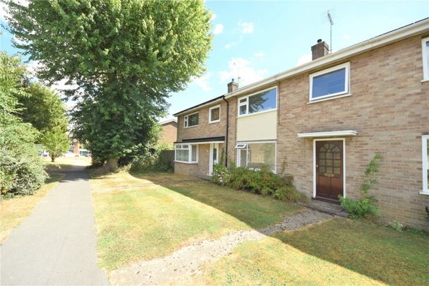 Firs Close, Hazlemere, High Wycombe,HP15 - Photo 1