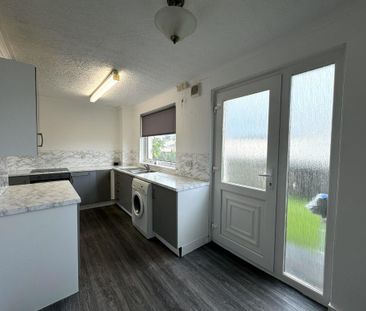 2 bedroom terraced house to rent - Photo 5