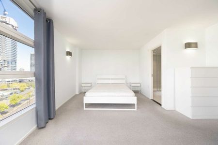 Prestons Road, E14, London - Photo 5
