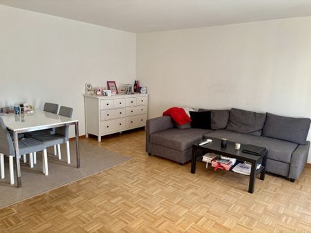 Zentrale Wohnung - Nähe Sternen Oerlikon - Photo 2