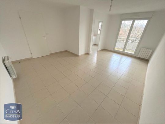 Location Appartement 3 pièces 63m² LONS LE SAUNIER 39000 - Photo 1