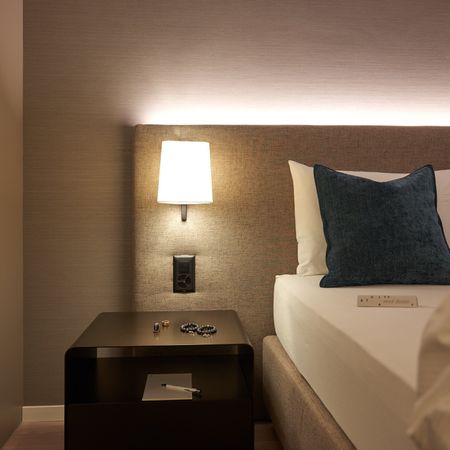2-Zimmer Apartment mit Balkon möbliert und neu renoviert in Zürich Oerlikon - Photo 2