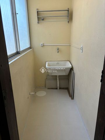 Apartamento com 1 quarto e 47m² para alugar em Mont'Serrat, Porto Alegre. - Foto 5