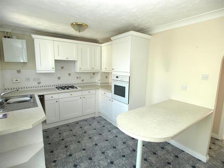 3 bedroom detached house to rent - Photo 5