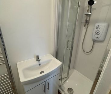 Room in a Shared House, Bristol, BS2 - Photo 5