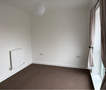 2 bedroom semi-detached house to rent - Photo 4