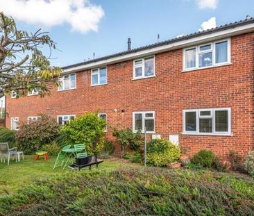 Ferndown Court, Guildford, Surrey, GU1 - Photo 4