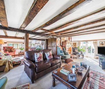 4 bedroom detached house to rent - Photo 2