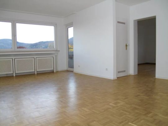 3 -Zimmer Whg. mit Balkon für Sie neu renoviert! - Photo 1