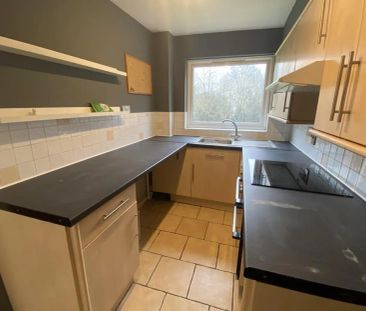Cuffley Court - Photo 2