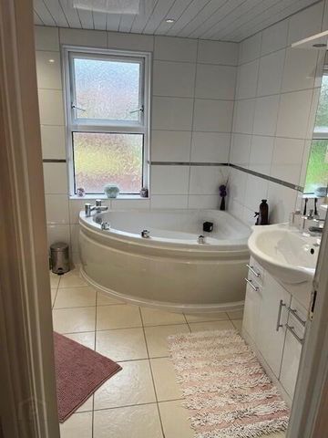 34 Upper Road, Greenisland, Carrickfergus, BT38 8RL - Photo 3