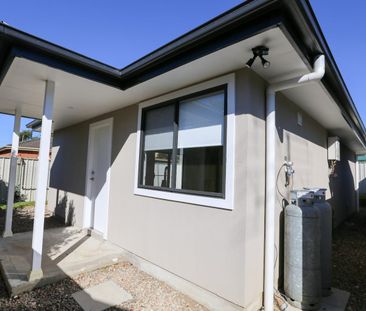 Modern Two Bedroom Granny Flat - Photo 6