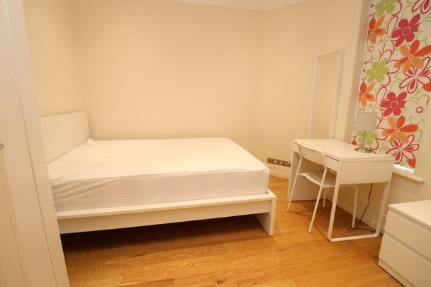 Room in a Shared Flat, Abbey Court, NW8 - Photo 1