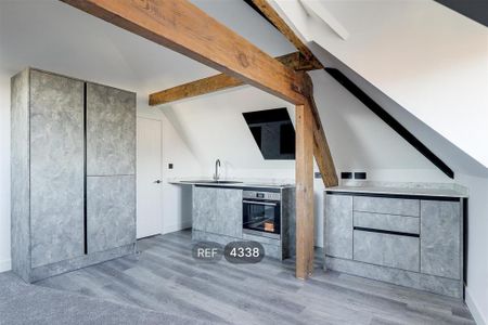 2 bedroom flat to rent - Photo 2