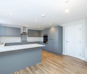 4 bedroom terraced house to rent - Photo 6