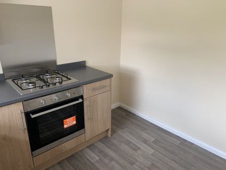 Glapton Lane, Nottingham, NG11 - Photo 2