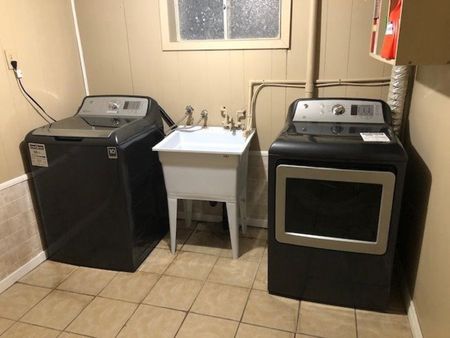 $1,549 / 2 br / 1 ba / 2BR Duplex in Hamilton - Photo 5