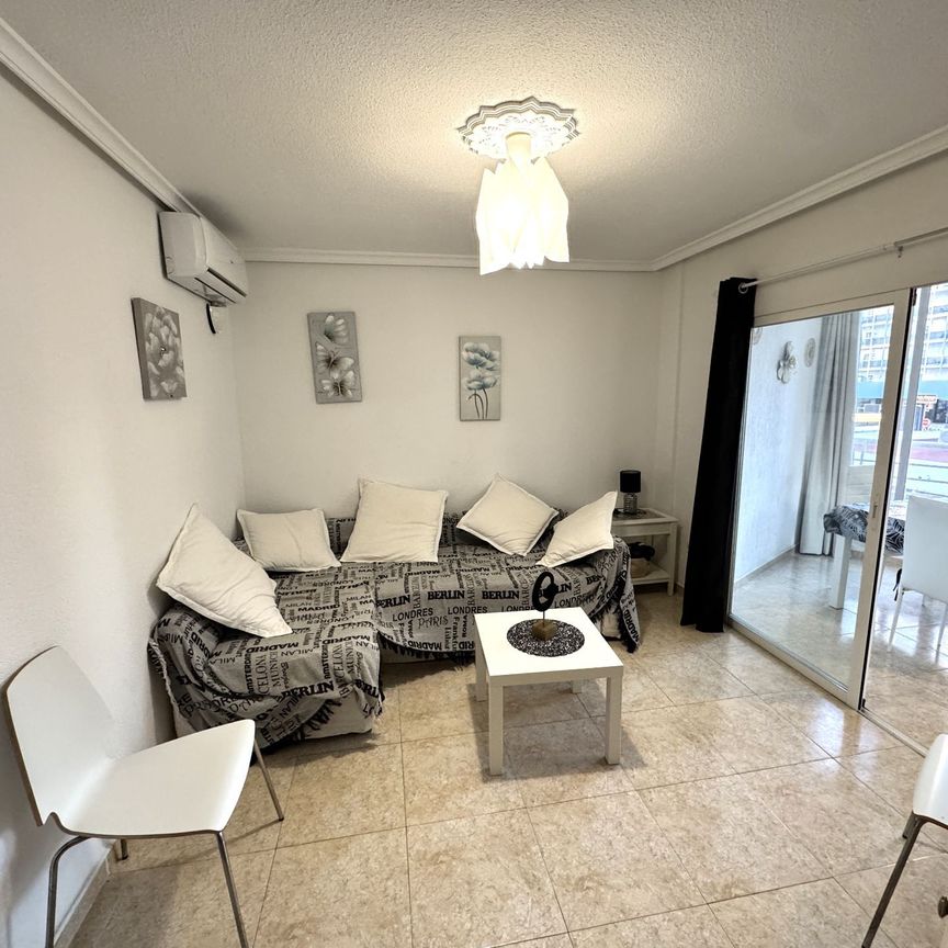 Apartamento en Benidorm, Playa Levante-Centro, alquiler - Photo 1