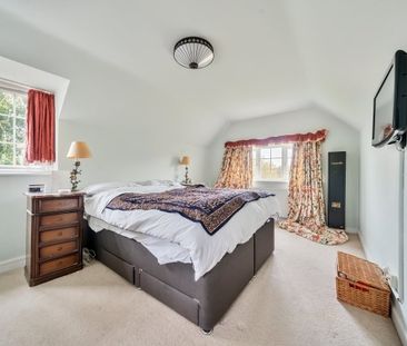 4 bedroom semi-detached house to rent - Photo 1