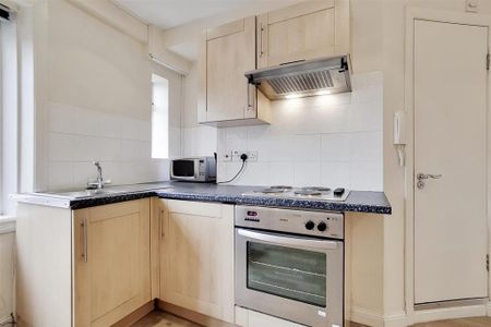 Studio to rent - Photo 5