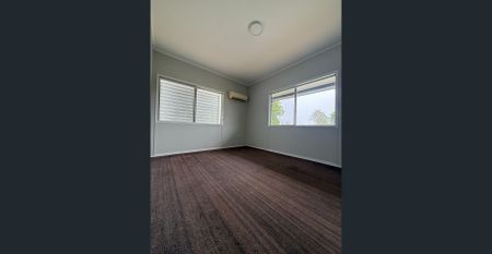 Updated 3-Bedroom High-Set Home in Quiet Emerald Cul-de-Sac - Photo 3