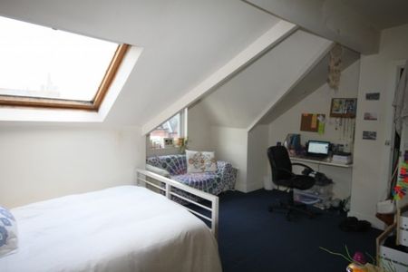 8 Bed - Estcourt Terrace, Headingley, Ls6 - Photo 3