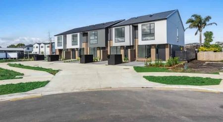 Great Location - Photo 3