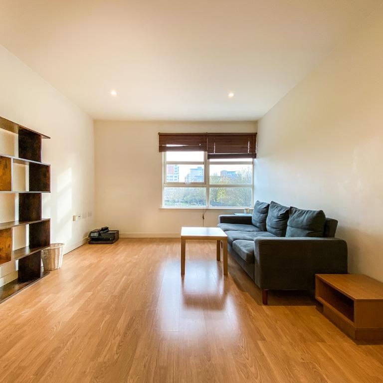 1 bedroom flat to rent - Photo 1