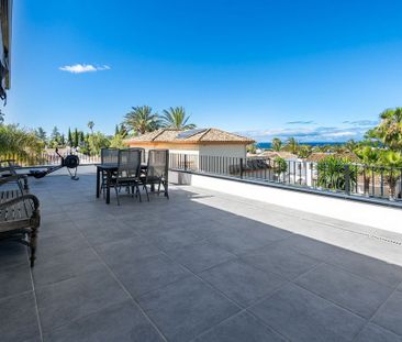 3 bedroom luxury Villa for rent in Marbella Del Este, Andalusia - Photo 6