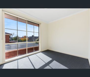 6/36 Manatoka Crescent, Hampton Park, Vic 3976 - Photo 2