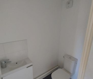 Location Appartement 4 pièces 83m² - Photo 4