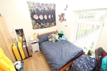 8 bedroom house to rent - Photo 3