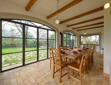 Villa di 380 m² con più di 5 locali a Campagnano d - Photo 4