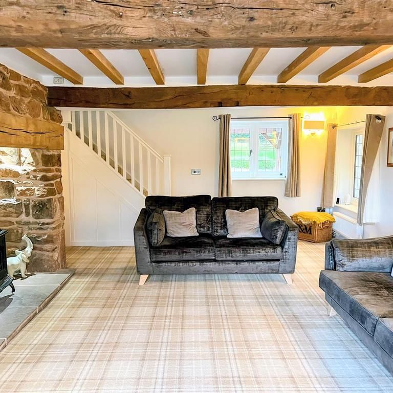 5 bedroom detached house to rent - Photo 1