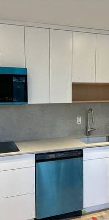 Brand new Furnished unit near UBC. Avil Sept-Apr - Photo 1