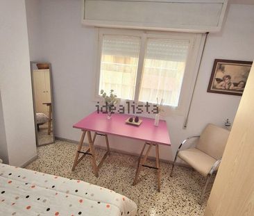 Alquiler de piso en Centro-Rambla - Foto 1