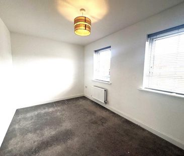 2 bedroom semi-detached house to rent - Photo 3