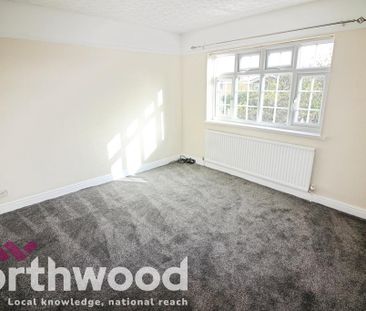 5 bedroom detached house to rent - Photo 2