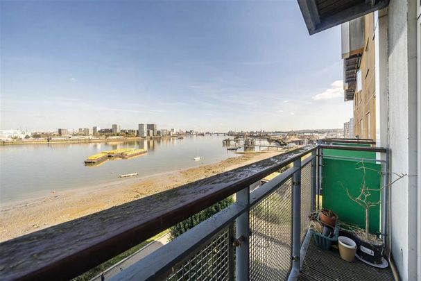 3 bedroom flat to rent - Photo 1