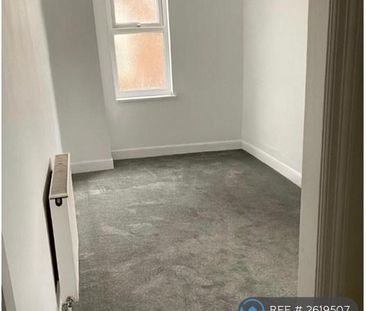 2 bedroom semi-detached house to rent - Photo 2