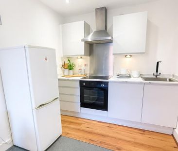 Studio to rent - Photo 3