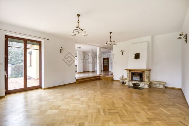 Przestronny dom w dużym ogrodem, Wilanów Królewski - Zdjęcie 1