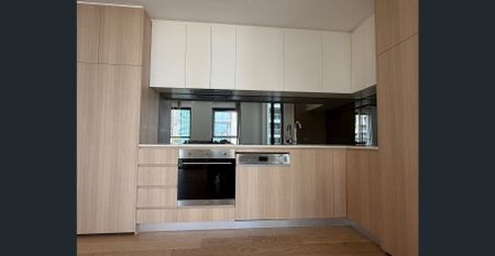 Spacious 1 + Study - Photo 4