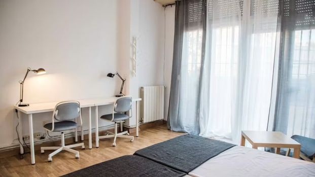 Calle Castellón, Valencia, Valencian Community 46004 - Photo 1