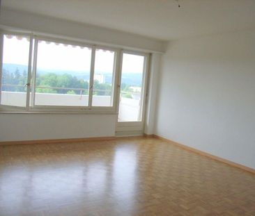 schöne, helle 3 Zimmerwohnung mit toller Aussicht - Foto 2