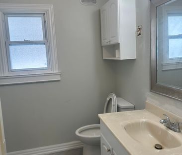 For Lease - 15395 Bayview Avenue, Aurora, Ontario - Photo 5